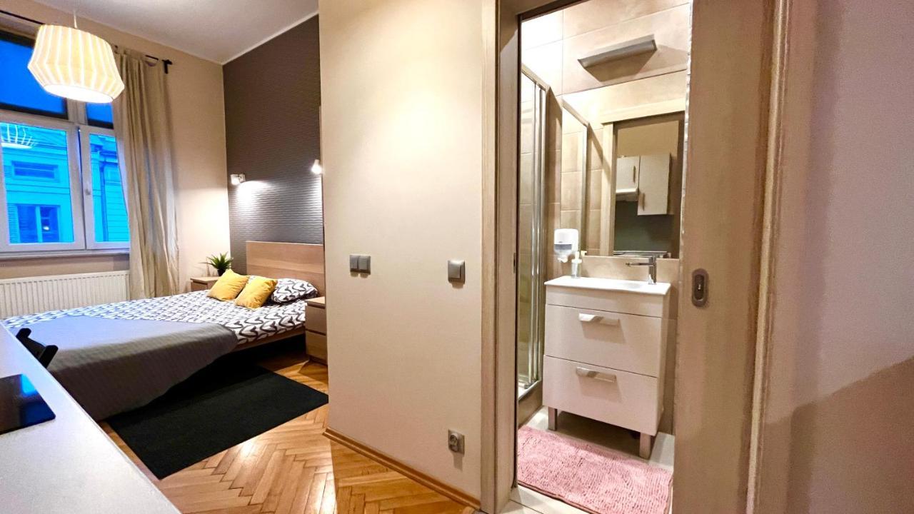 Double Studio City Center Krakow Luaran gambar